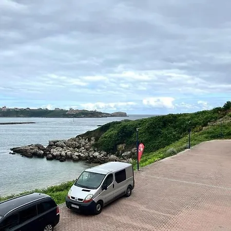 Apartamento En Primera Linea De Playa * Cuchia